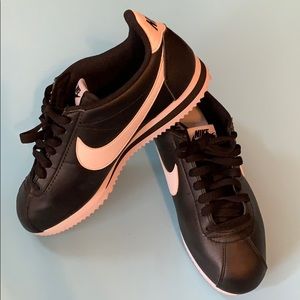 Nike Cortez. Size 8